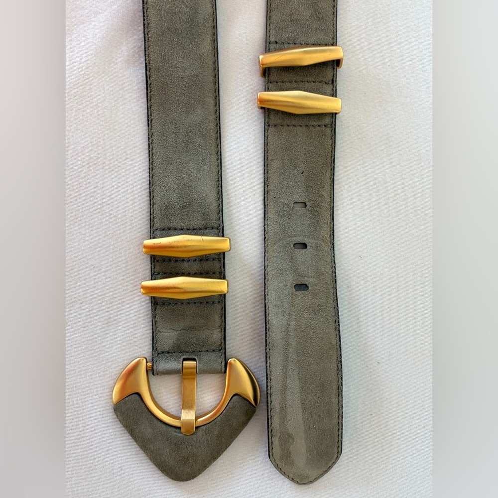Escada Suede statement belt, matte gold hardware, suede buckle, L, 33-36” - Picture 6 of 9